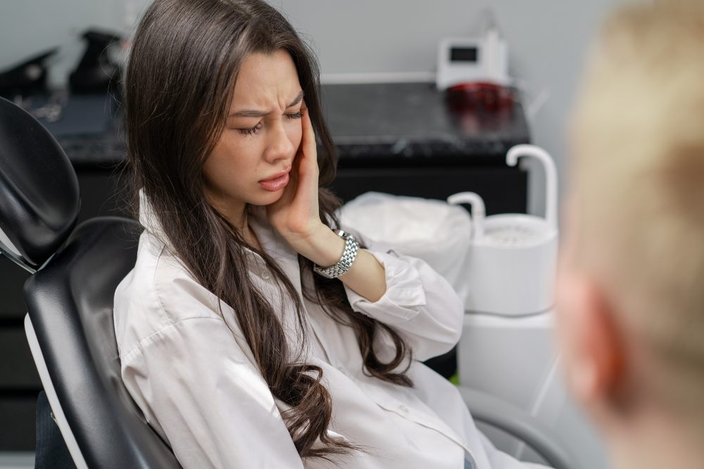 Tooth pain when biting down dental exam